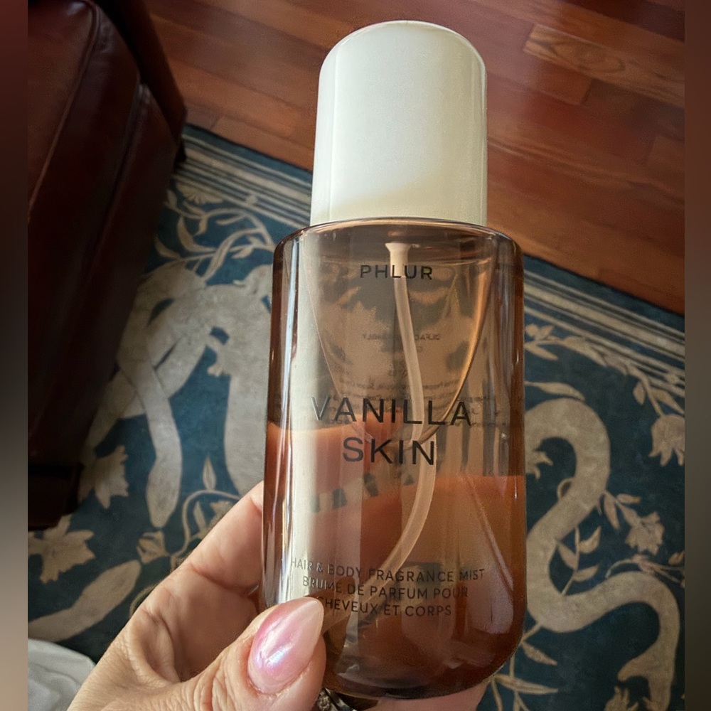 Phlur Vanilla Skin Body & Hair Mist 8 FL OZ $39 Sephora NEW - Picture 3 of 4